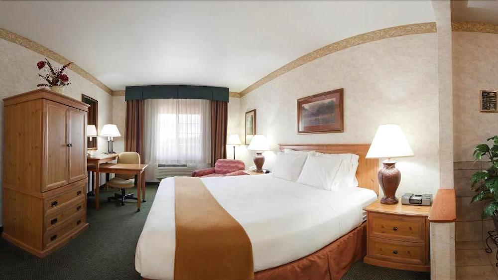 Holiday Inn Express Hotel & Suites Raton By Ihg Eksteriør billede
